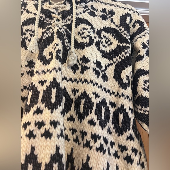 Polo by Ralph Lauren Black and Cream Hoodie - Picture 2 of 6